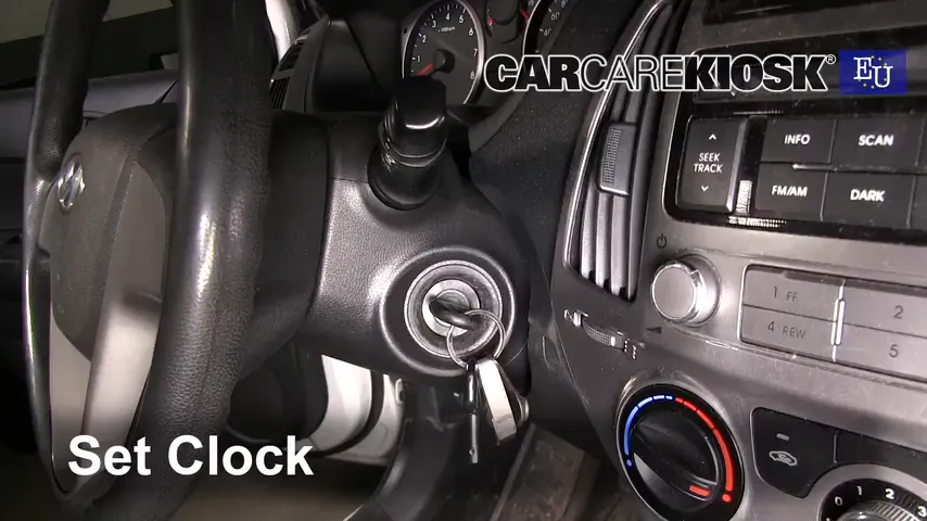 2013 Hyundai i20 Classic 1.2L 4 Cyl. Clock